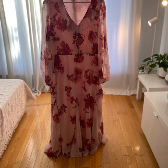 NEW never worn dress. Modest floral Suzy dress 12 - Picture 2 of 4